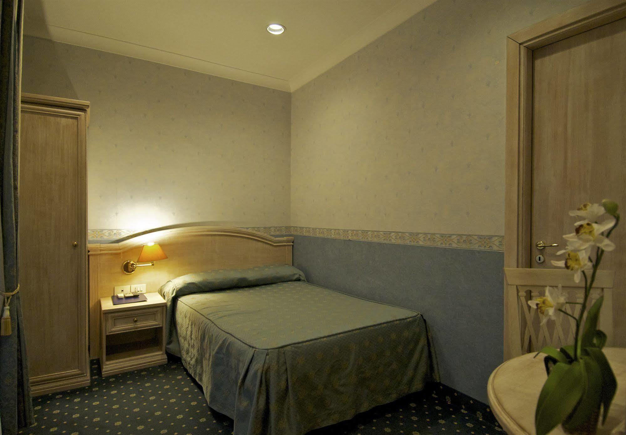 ปิกโกโล อิมพีเรียล Bed & Breakfast โรม ภายนอก รูปภาพ
